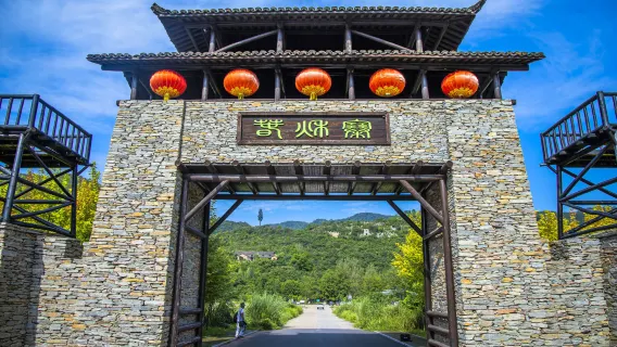 玩水避暑