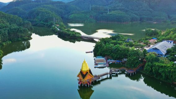 สวนสาธารณะแห่งชาติป่าฝนเขตร้อนซิซุงปันนา