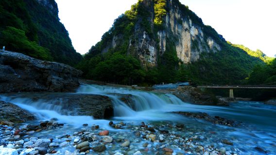2人起私人導覽光霧山米倉山十八月潭一日遊漢中巴中上門接送