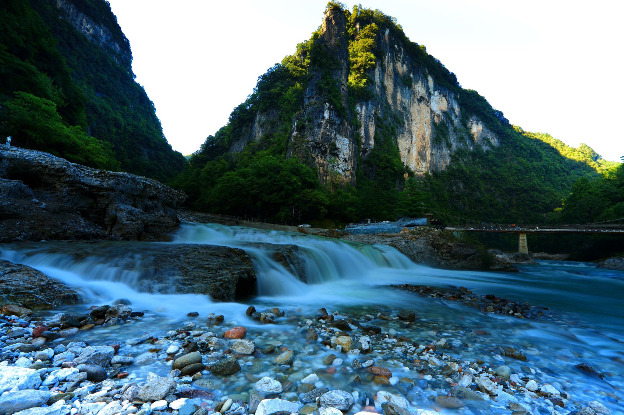2人起私家團光霧山米倉山十八月潭一日遊漢中巴中上門接送