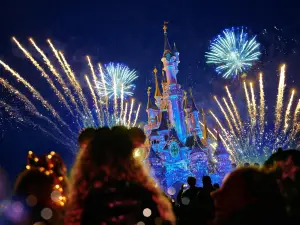 Top 20 Night Attractions in Paris