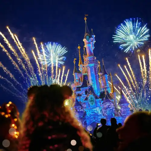 Top 20 Night Attractions in Paris