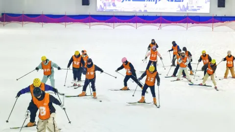 Zhongrun Qu Valley Four Seasons Ski Resort attraction in Wuhan