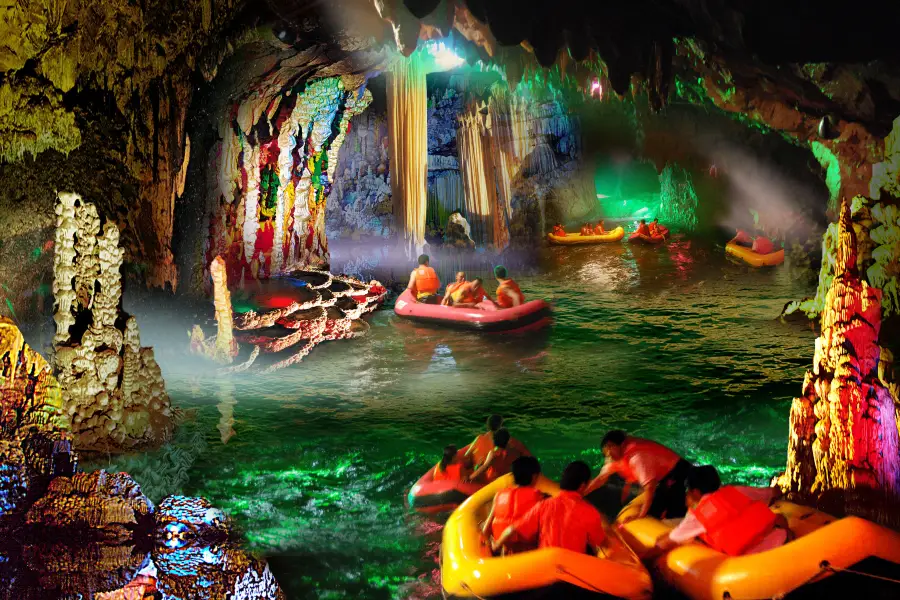 Nuoshui River Cave Drifting