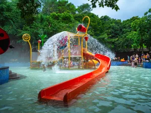 Lingxiu Hot Spring