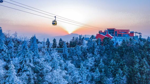 XUEFENG MOUNTAIN CABLEWAY