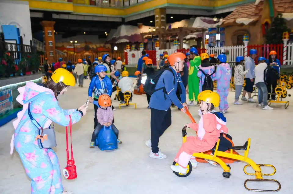 3_Zhengzhou Enjoy Snow World