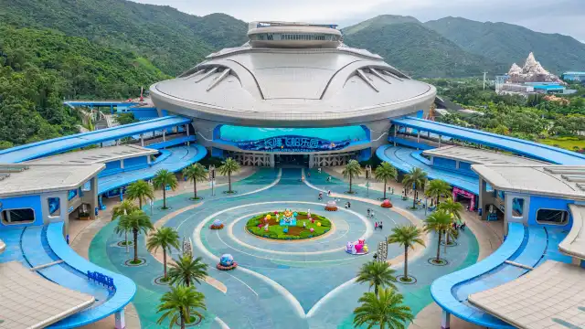 Chimelong Spaceship