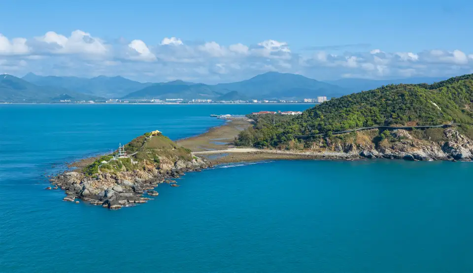 3_West Island