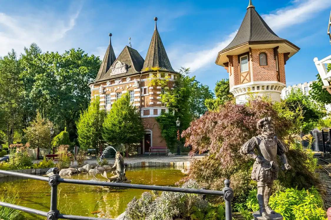 Отели рядом с достопримечательностью «Парк Хайде»