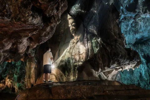 Jingdezhen HongYan wonderland cave