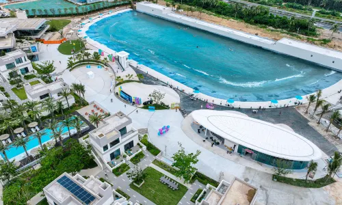中旅逐浪沖浪樂園