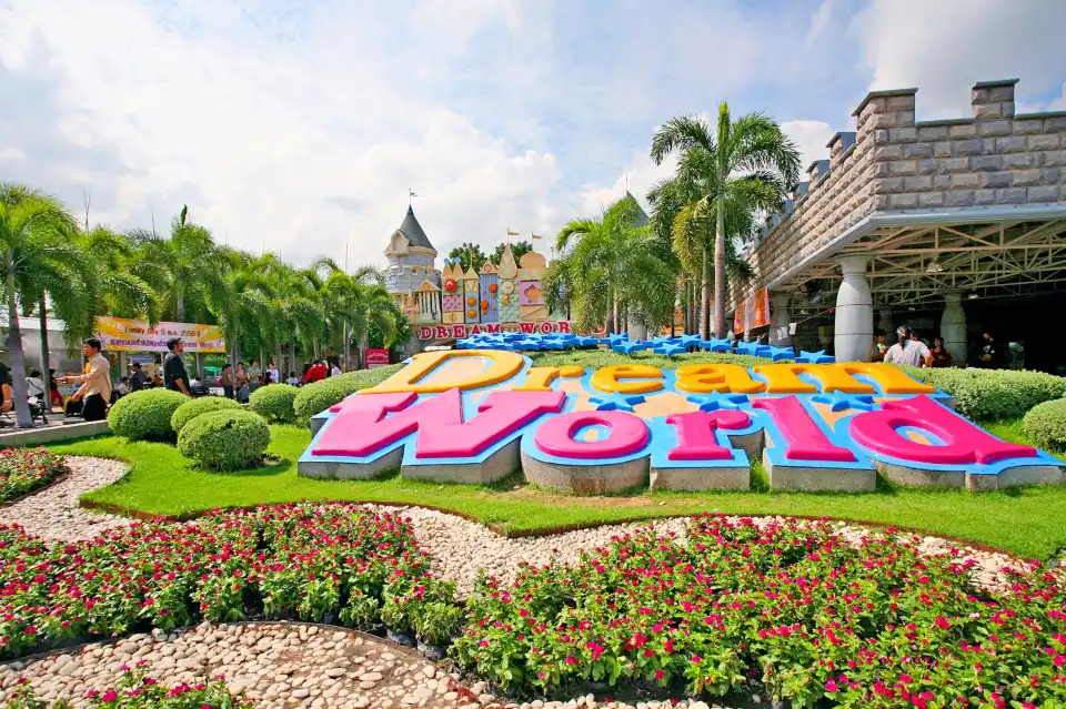 1_Dream World