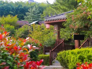Cishan Hot Springs Town