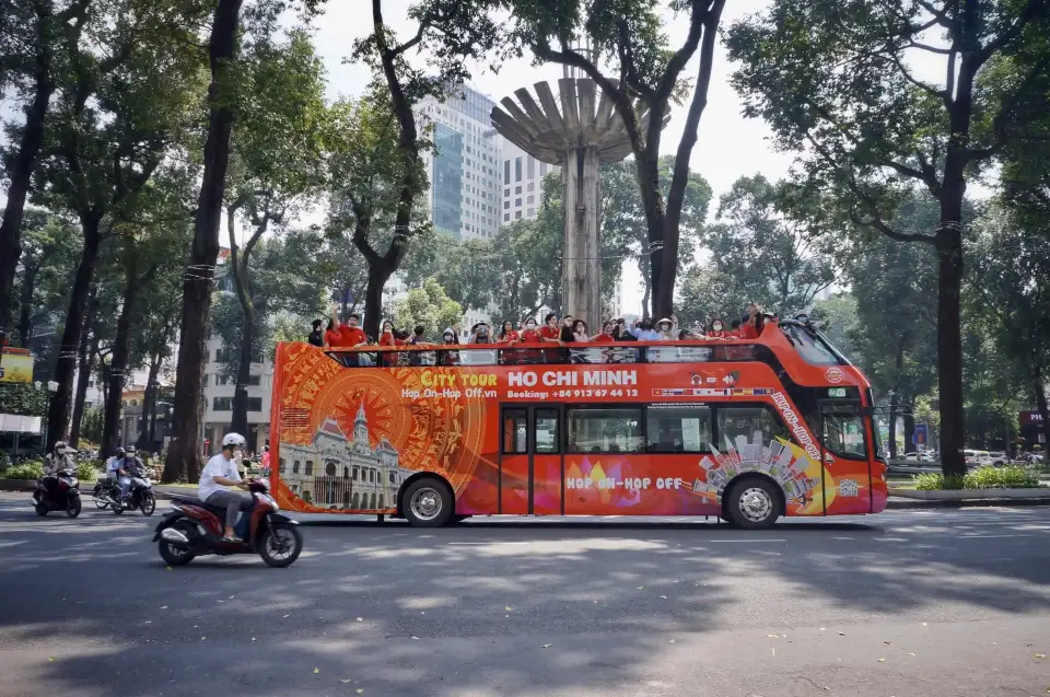 3_Ho Chi Minh City Hop-on Hop-off Bus