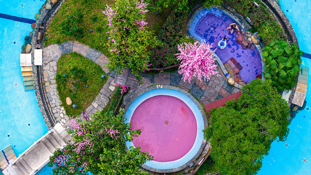 Lingxiu Hot Spring