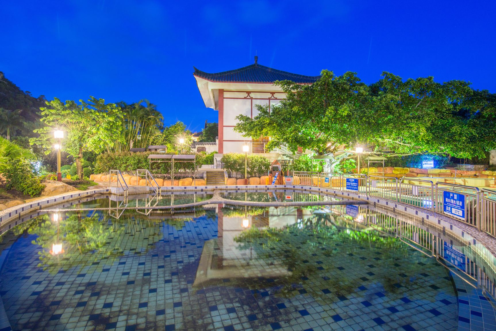Gudou Hot Spring/Yinhuwan Wetland Park