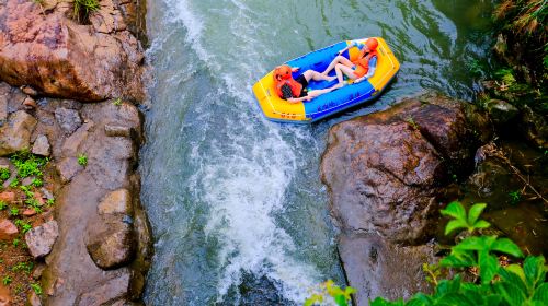 Rapid Adventure Rafting in Huxiao Gorge