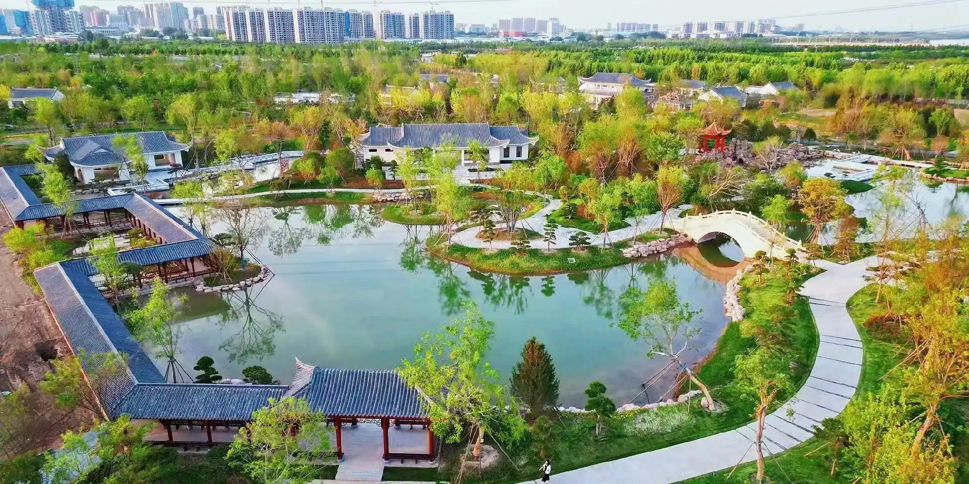 Hotels near Taihang Bonsai Garden
