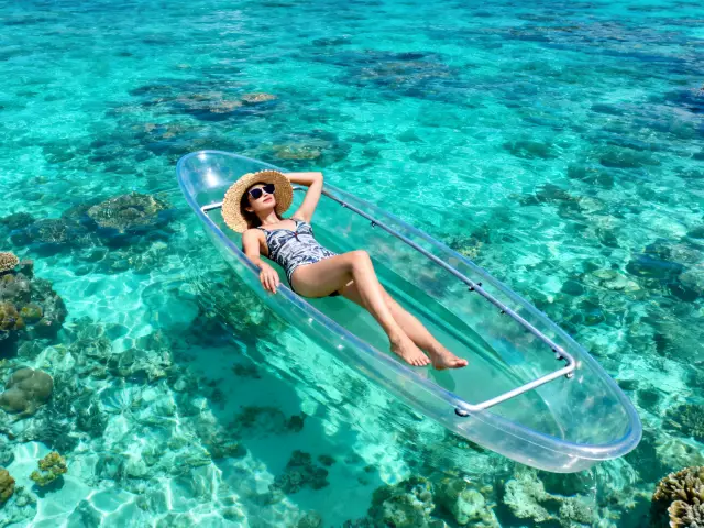 Glass Bottom Boat Tour in Semporna