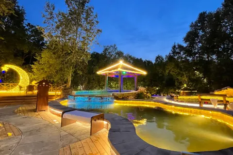 Loong Hot Springs Spa