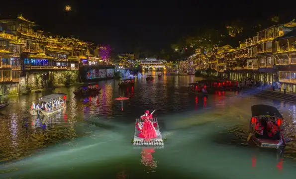 Hotels near Tuo River