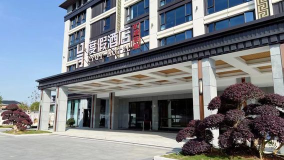 Mineral Language Romance Resort