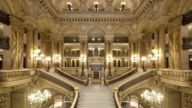 Opera Performances in Paris