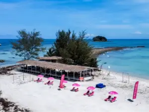 Lovely Paradise Island