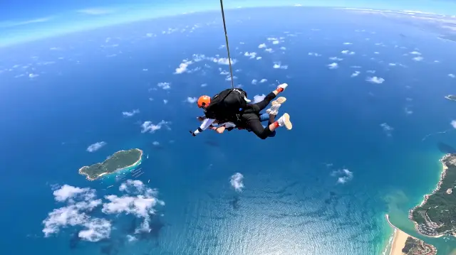 Skydiving in Wanning