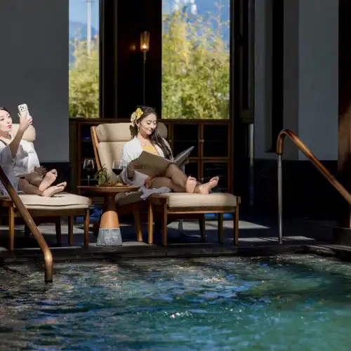 Popular Hot Springs Attractions in Yulong