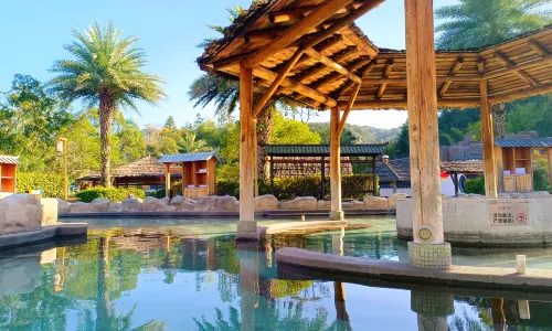 Sanbaishan Requanhe Hot Spring