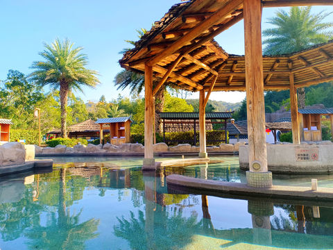 Dongjiangyuan Sanbaishan Hot Spring Tourism Resort