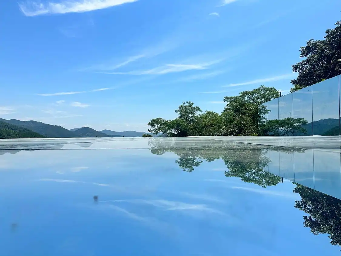 Hotels near Bishan Longquan Cave