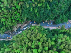 Xianlong Gorge Drifting