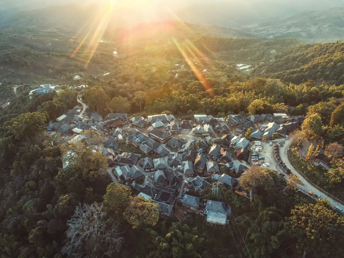 Hotels near Tourist Center Jingmai Mountain Tea Forest Cultural Scenic Spot