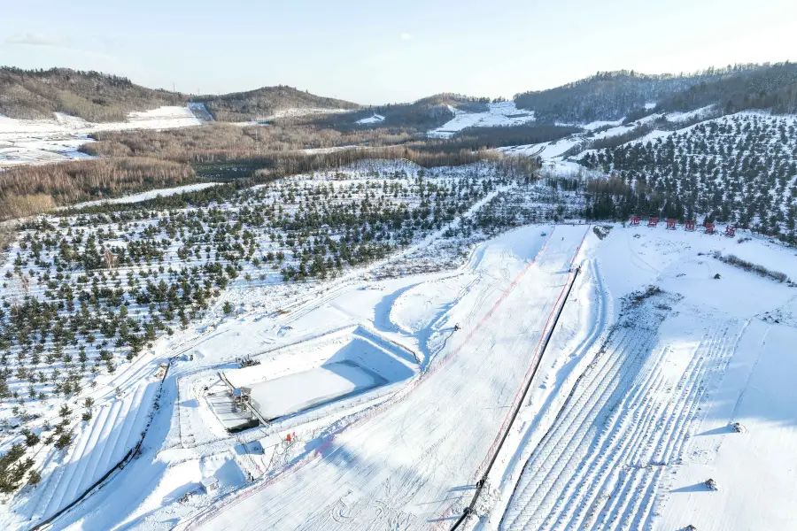 池西區南山滑雪場