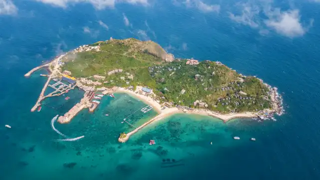 Hotels near Boundary Island