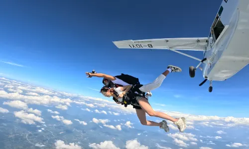 Skydiving in Sanya