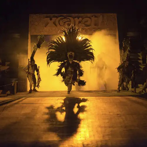 Popular Night Attractions in Cancun