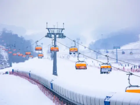 松花湖滑雪場