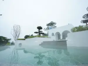 Jingshan Tianmu Hot Spring Hotel