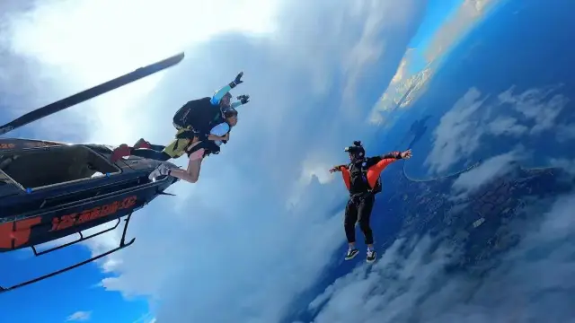 Skydiving in Sanya