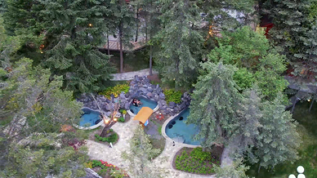 Bipenggou Namu Lake Forest Warm Pool Hot Spring