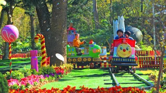 West Lake Resortopia