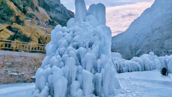 Helan Mountain Rock Painting