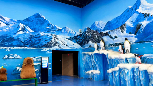 Fantasy Ocean Penguin Pavilion