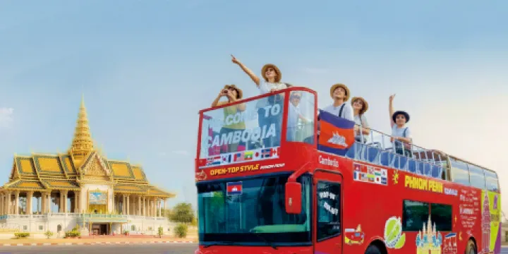 金邊雙層觀光巴士