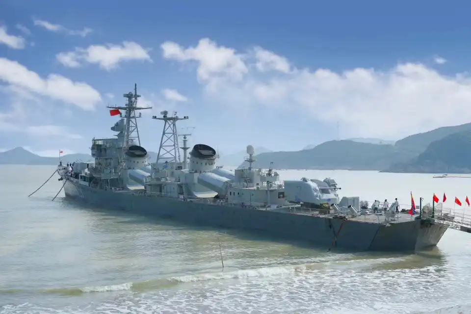 2_131 Nanjing Ship