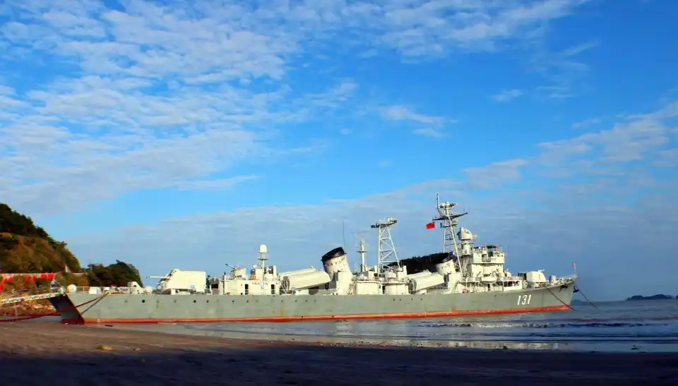 3_131 Nanjing Ship